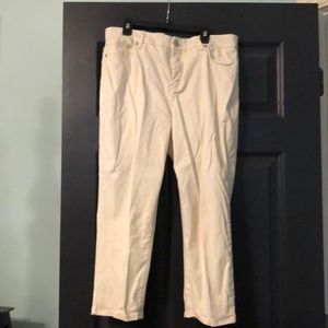Chico’s So Lifting Crop